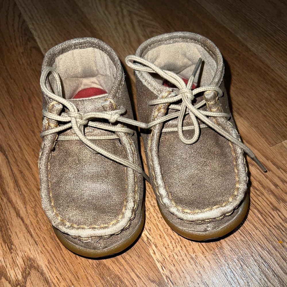 Twisted x Mocs
